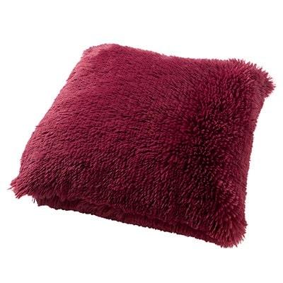 Kussen Fluffy red plum 45x45cm zijkant